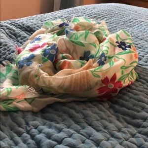 NWOT Old Navy Spring Scarf
